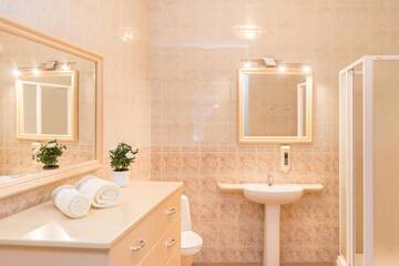 Фото номера Двухместный номер с 1 кроватью и балконом Гостевой дом Ungurmalas Guest House г. Auciems 7