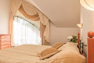 Фото номера Трехместный номер с собственной ванной комнатой Гостевой дом Ungurmalas Guest House г. Auciems 3